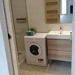 Apartmán Neuf Climatise Equipe #2 *